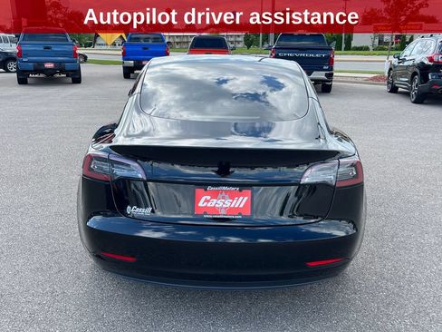 Used 2022 Tesla Model 3 Long Range AWD/4WD image 4