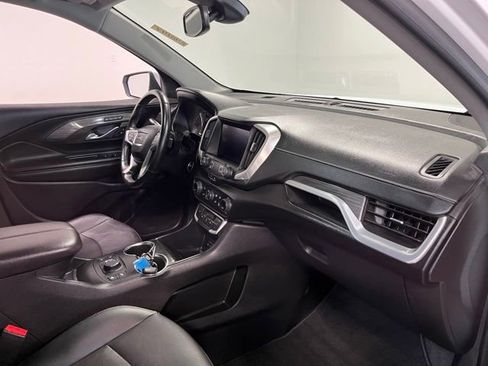 Used 2024 GMC Terrain SLT FWD image 11