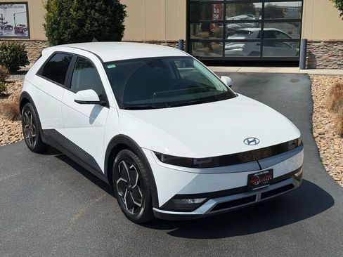 Used 2024 Hyundai Ioniq 5 SE AWD/4WD image 5