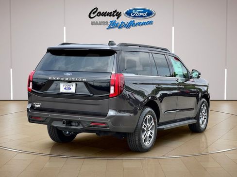 New 2025 Ford Expedition Active image 25
