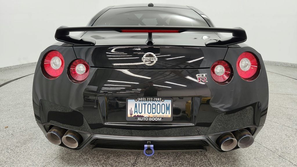 Used 2014 Nissan GT-R Black Edition AWD/4WD image 19