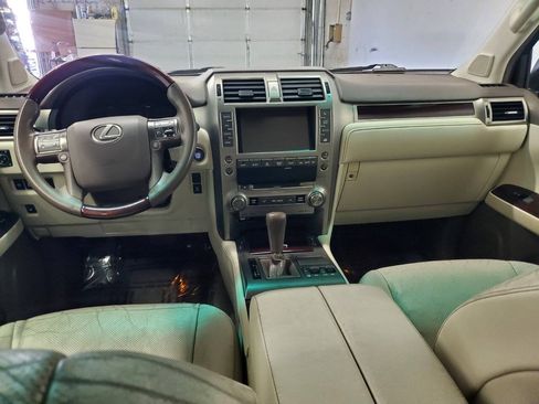 Used 2017 Lexus GX 460 Premium AWD/4WD image 10
