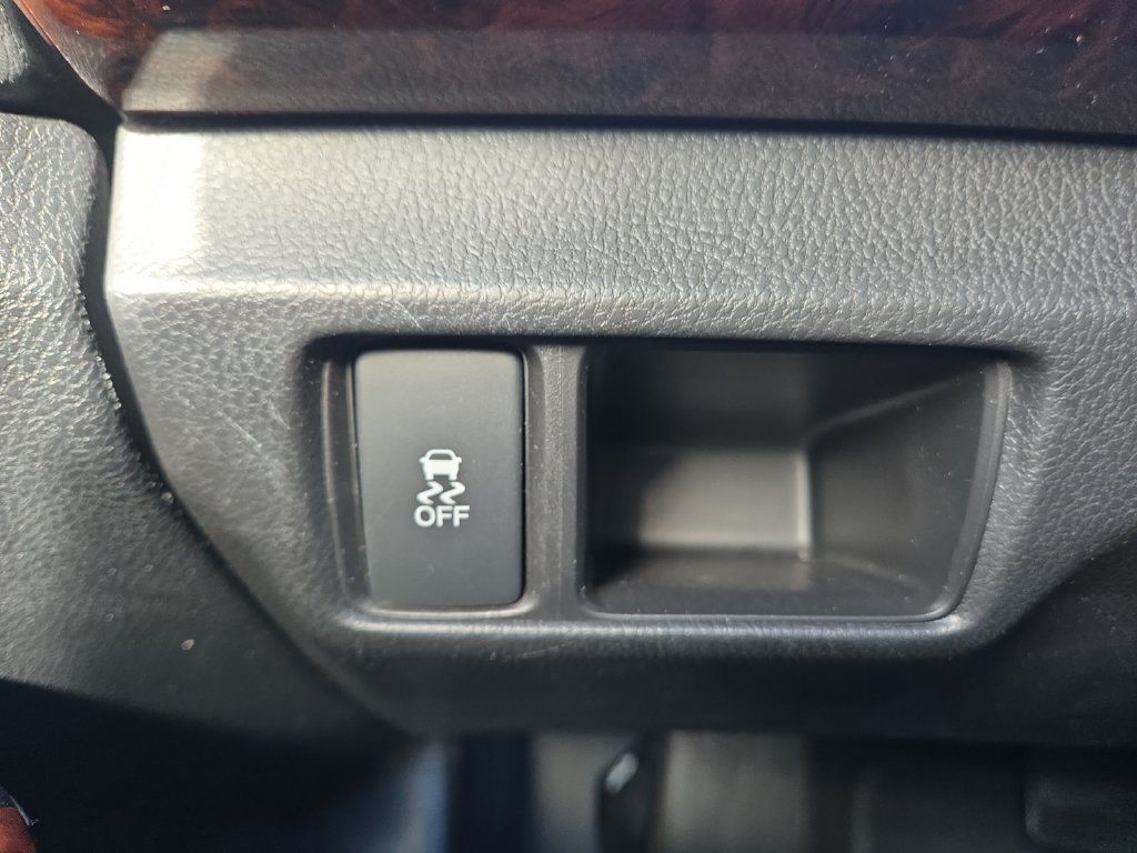Used 2010 Honda Crosstour EX-L image 18