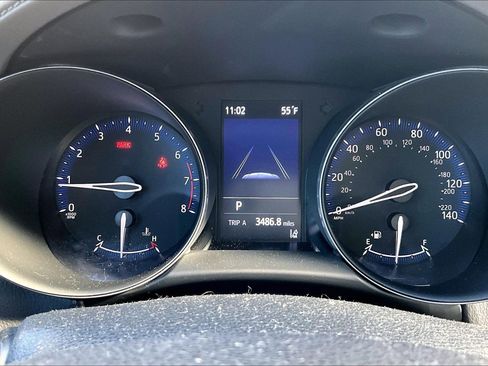 Used 2022 Toyota C-HR XLE image 20