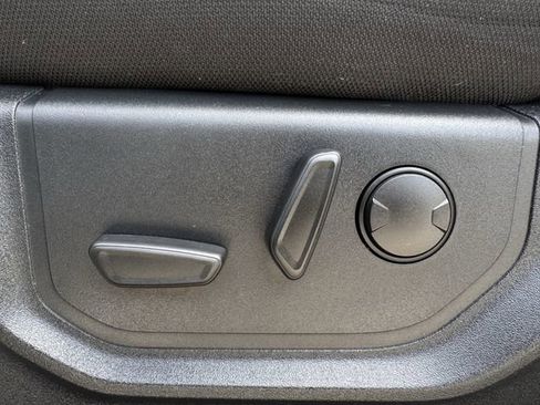 Certified 2019 Ford F150 XLT w/ Equipment Group 302A Luxury image 25