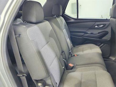 Used 2023 Chevrolet Traverse LT FWD image 27