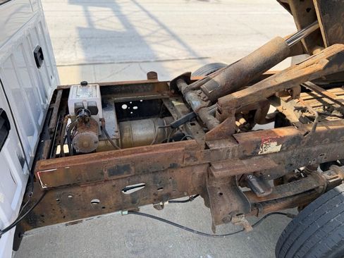 Used 2015 Ford F350 XL w/ Power Equipment Group AWD/4WD image 9