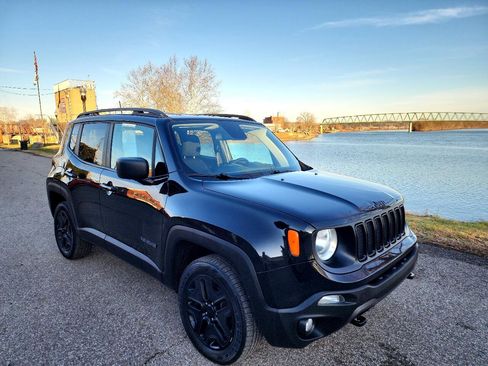 Used 2019 Jeep Renegade Sport image 7