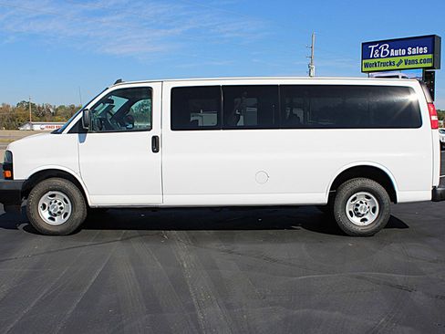 Used 2020 Chevrolet Express 3500 LS image 6