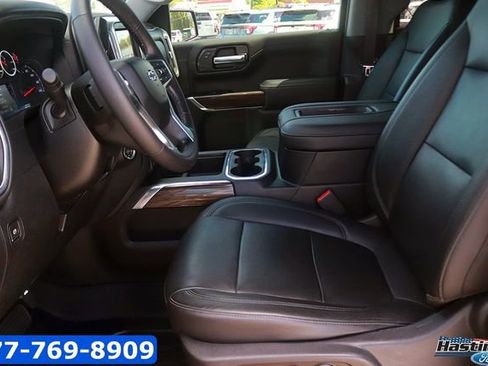 Used 2019 Chevrolet Silverado 1500 LT Trail Boss AWD/4WD image 16