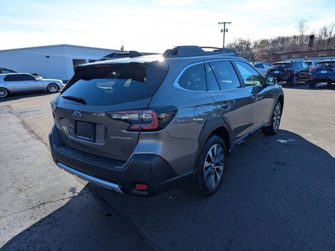 Used 2024 Subaru Outback Limited image 4