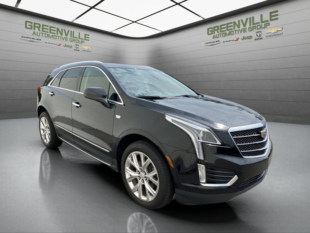 Used 2018 Cadillac XT5 Luxury w/ LPO, Sport Package FWD image 6