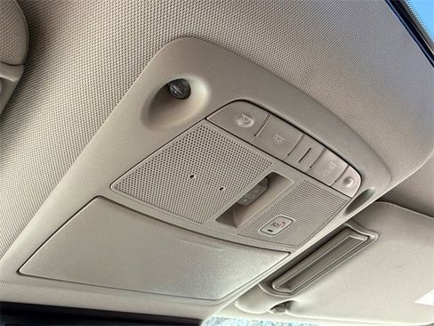 Used 2024 Nissan Armada SL w/ Captain's Chairs Package image 39