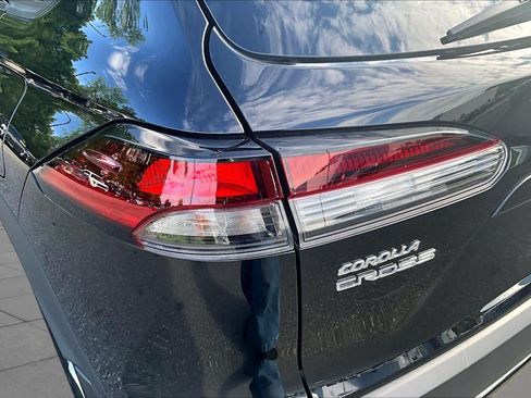 Certified 2026 Toyota Corolla Cross LE w/ Moonroof Package AWD/4WD image 29