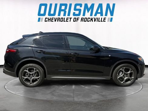 Used 2022 Alfa Romeo Stelvio Ti AWD/4WD image 7