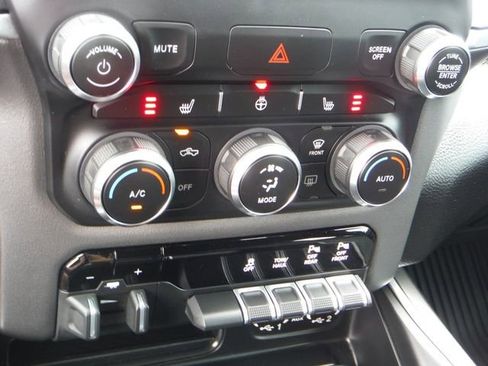 Used 2022 RAM 1500 Big Horn AWD/4WD image 27