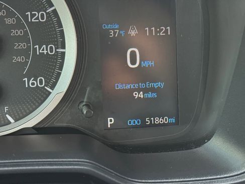 Used 2022 Toyota Corolla LE image 21