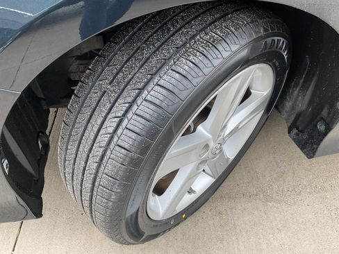 Used 2013 Toyota Camry SE image 39