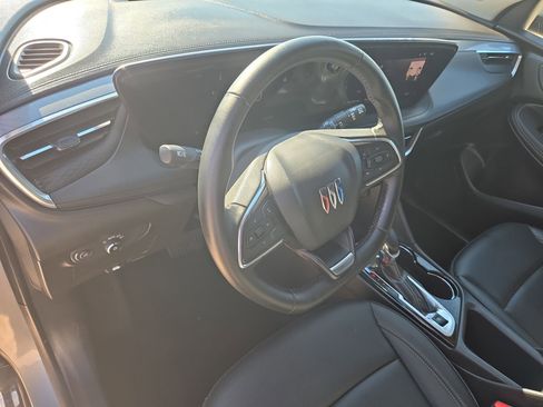 Used 2024 Buick Encore GX Sport Touring image 13