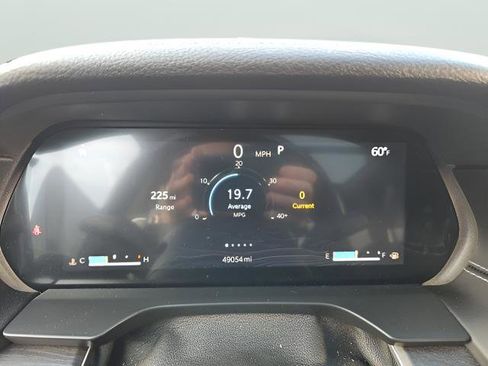 Used 2021 Jeep Grand Cherokee L Limited w/ Luxury Tech Group II image 16