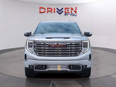 Used 2022 GMC Sierra 1500 Denali w/ Denali Reserve Package image 9