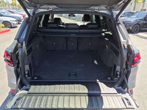 New 2026 BMW X5 xDrive40i w/ Climate Comfort Package AWD/4WD image 32