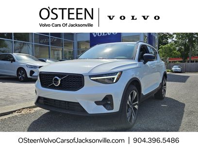 New 2025 Volvo XC40 B5 Ultra w/ Protection Package