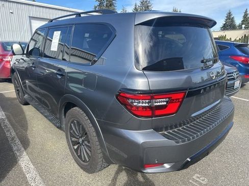 Used 2024 Nissan Armada SL w/ Midnight Edition Package image 5