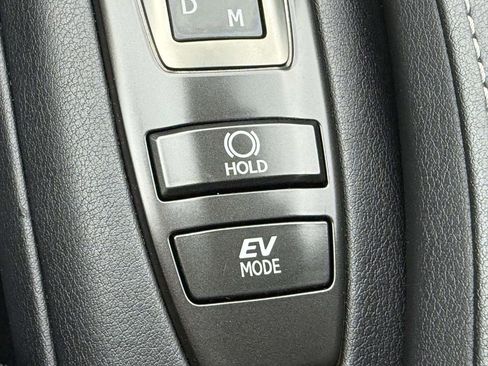 Used 2018 Lexus LC 500h image 26