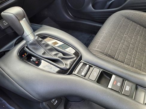 Certified 2025 Honda HR-V LX image 15