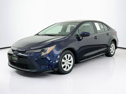 Used 2024 Toyota Corolla LE FWD image 3