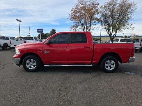 Used 2019 RAM 1500 Classic SLT image 2