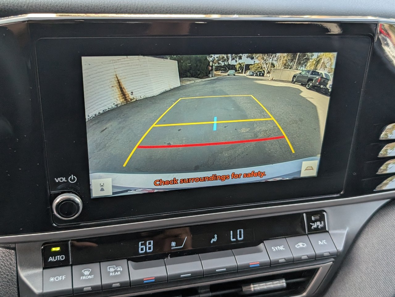 Used 2025 Toyota Camry LE FWD image 6