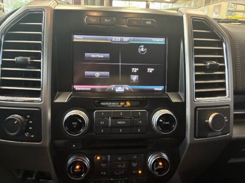 Used 2015 Ford F150 Platinum w/ Equipment Group 701A Luxury image 23