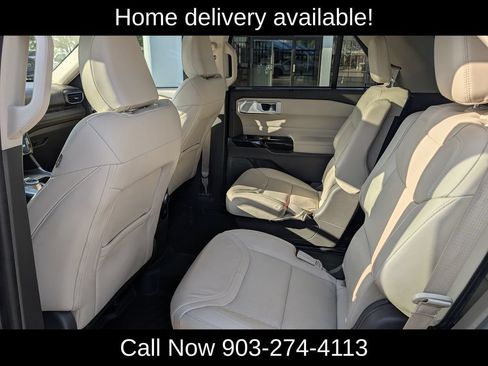 Used 2023 Ford Explorer Platinum w/ Technology Package AWD/4WD image 29