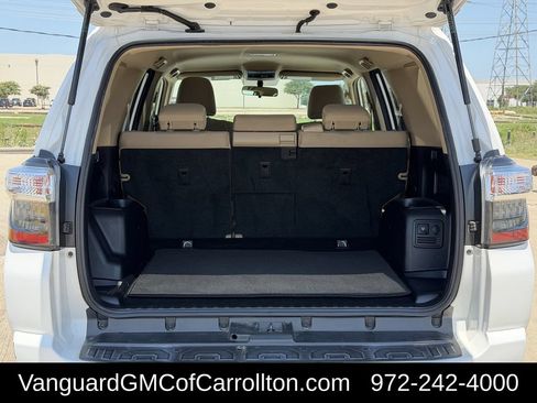 Used 2018 Toyota 4Runner SR5 RWD image 35