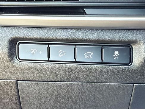 Used 2024 Kia Telluride EX w/ EX Captain's Chair Package FWD image 38