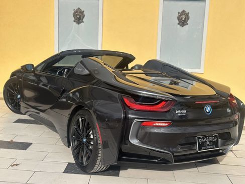 Used 2019 BMW i8 Roadster image 26