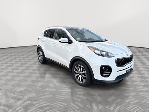 Used 2017 Kia Sportage EX w/ EX Premium Package image 2