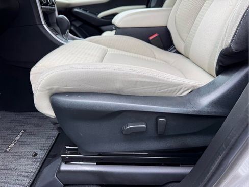 Used 2019 Subaru Ascent Premium w/ Popular Package #4 AWD/4WD image 16