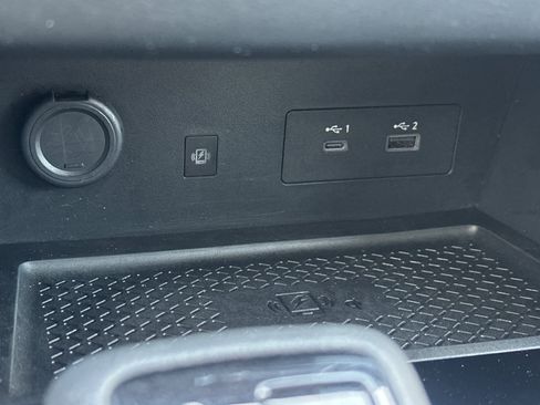 Used 2023 Nissan Pathfinder Platinum image 33