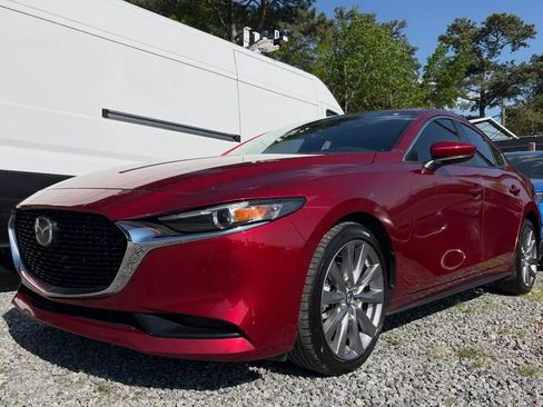 Used 2021 MAZDA MAZDA3 s image 2