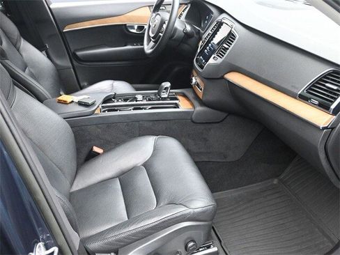 Used 2023 Volvo XC90 B6 Plus w/ Protection Package Premier image 32