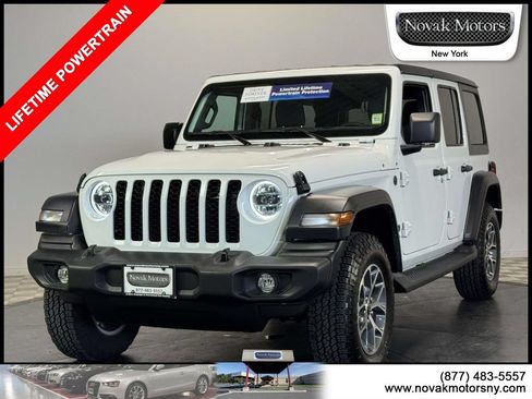 Used 2024 Jeep Wrangler Unlimited Sport AWD/4WD image 4
