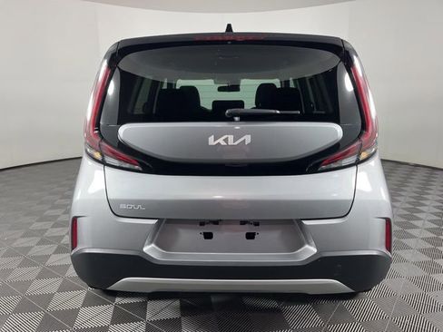 Used 2024 Kia Soul LX w/ Option Group 015 image 8