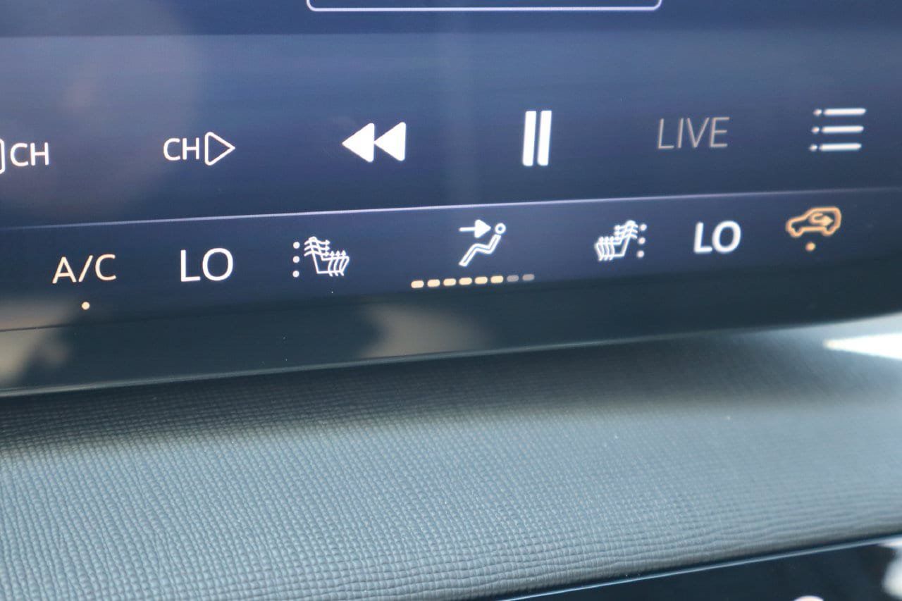 Used 2026 Buick Enclave Preferred FWD image 9