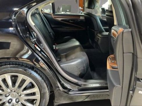 Used 2017 Lexus LS 460 image 12