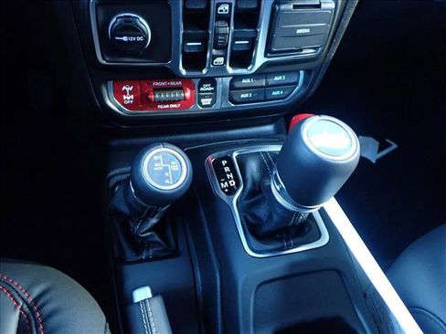 New 2025 Jeep Wrangler Unlimited Rubicon image 23