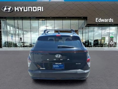 Certified 2024 Hyundai Kona SEL FWD image 8