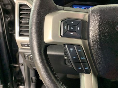 Used 2021 Ford F250 Lariat w/ Chrome Package image 20